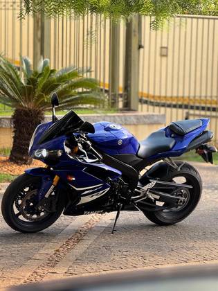 YAMAHA YZF R1 YAMAHA YZF R1